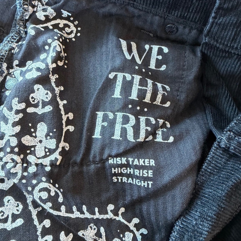 NWT We The Free Black Corduroy High Rise Straight Leg Jeans Women 27 Retail $128 - Picture 4 of 10